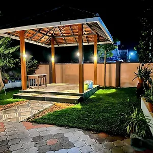 Alleppey Haven Near Backwaters Ground And First Floor Holiday home Alappuzha